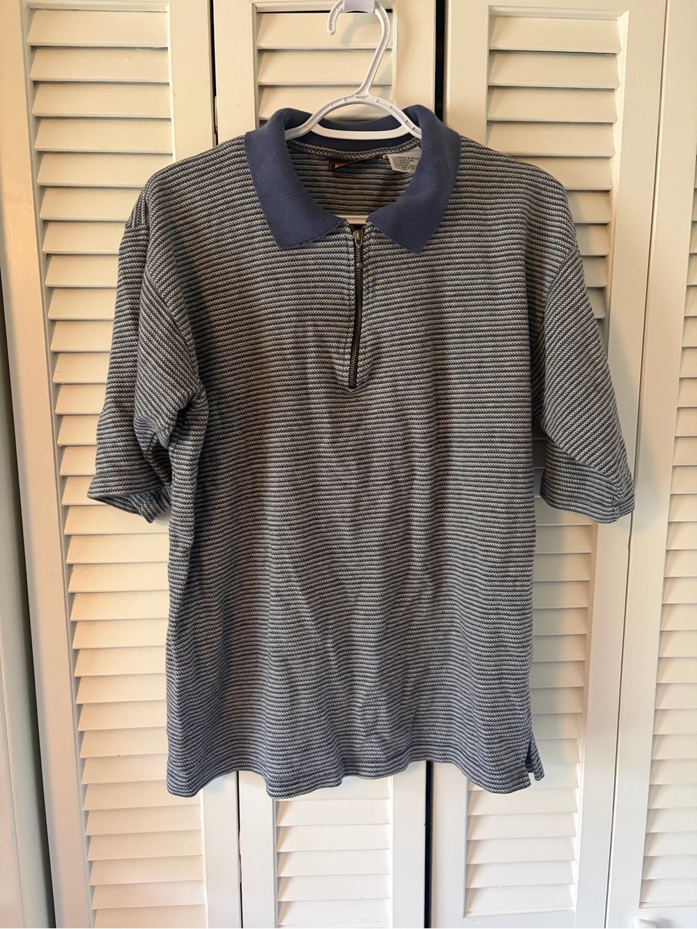 Men's Faded Glory Cotton Short Sleeve Blue and White Zippered Polo Size Large